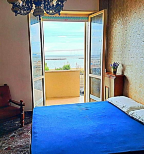 Riviera del Conero Fronte Mare, 3 camere, 10 letti